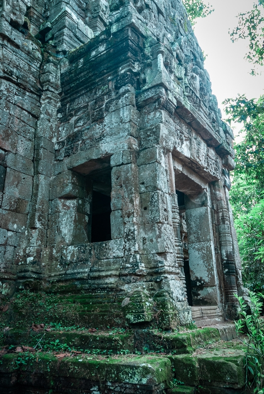 Cambodia - Angkor Wat - 2007-0626-DSC_0029_105499
