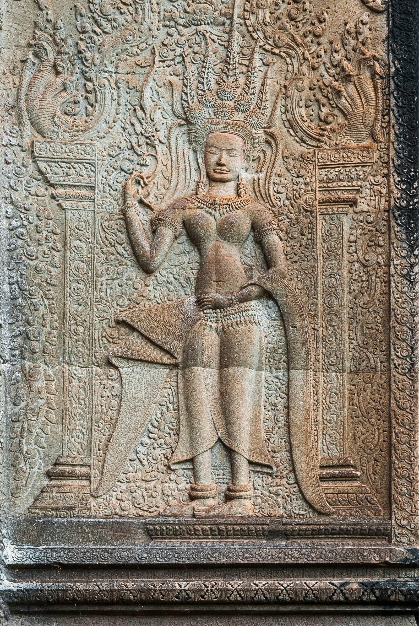 Cambodia - Angkor Wat - 2007-0626-DSC_0246_105458