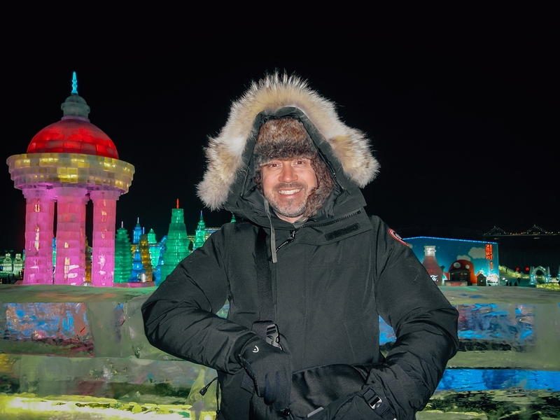 China - Harbin Ice Festival - 2012-0108-SAM_3081