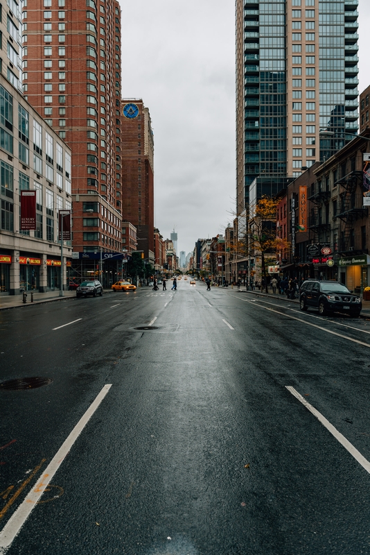 An Abandoned 6th Avenue Waiting for Sandy