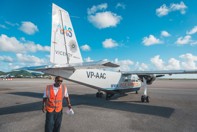 No Photos Allowed on the Tarmac in St Maarten - Oops!