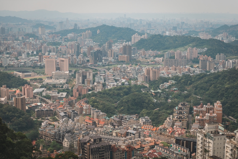 Riding the Maokong Gondola 2