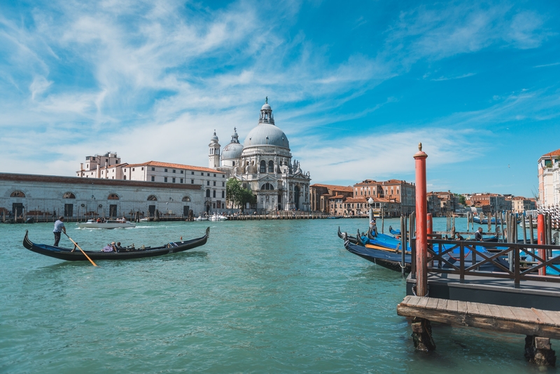 The Grand Canal and the Santa Maria Della Salute Church 4