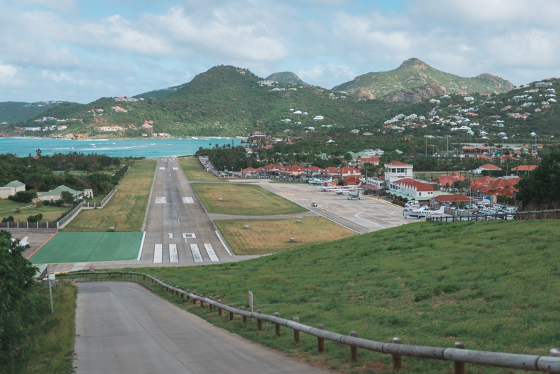 A Close Landing at the Gustaf III Airport