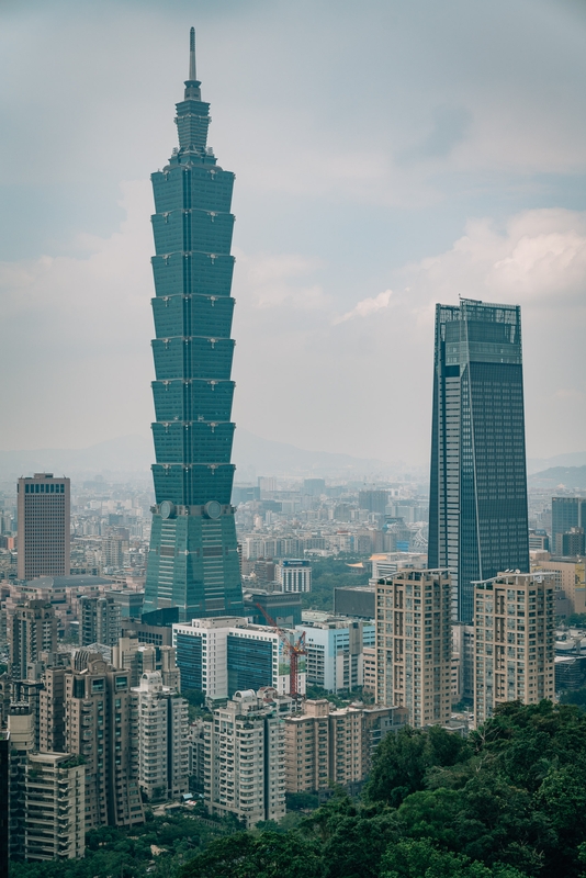 Overlooking Taipei 101 3