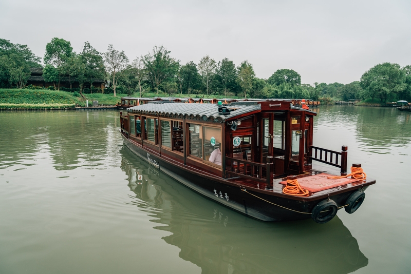 Boating on the Canals 4