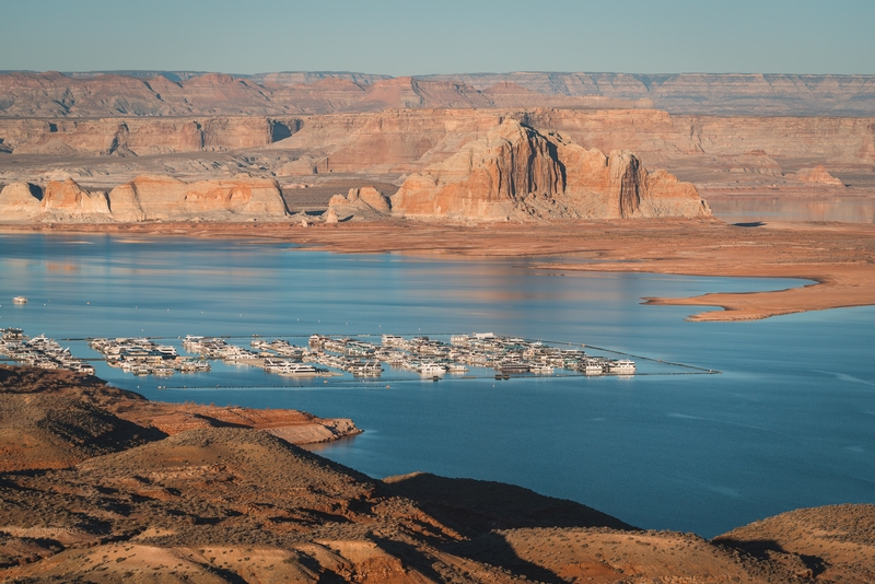 Lake Powell Residential Development and Desert Cliffs