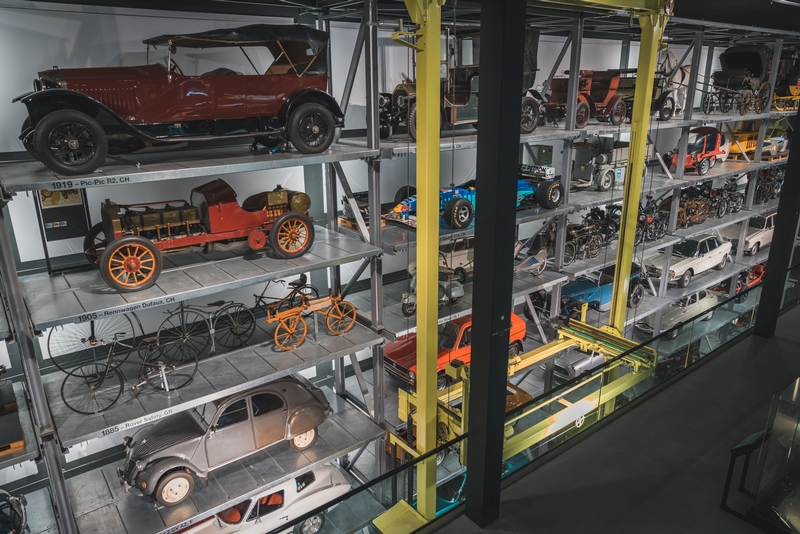 A Gallery of Cars - Swiss Transport Museum