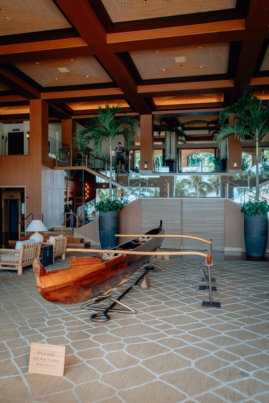 The Lobby of the Four Seasons Lanai - Tall