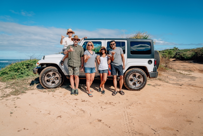 Team Lanai - Shaka Pose