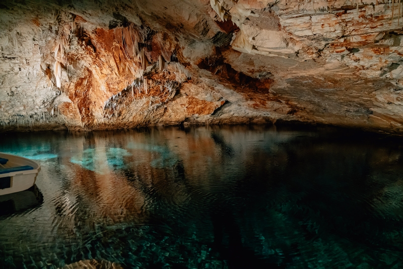 Exploring Fantasy Cave