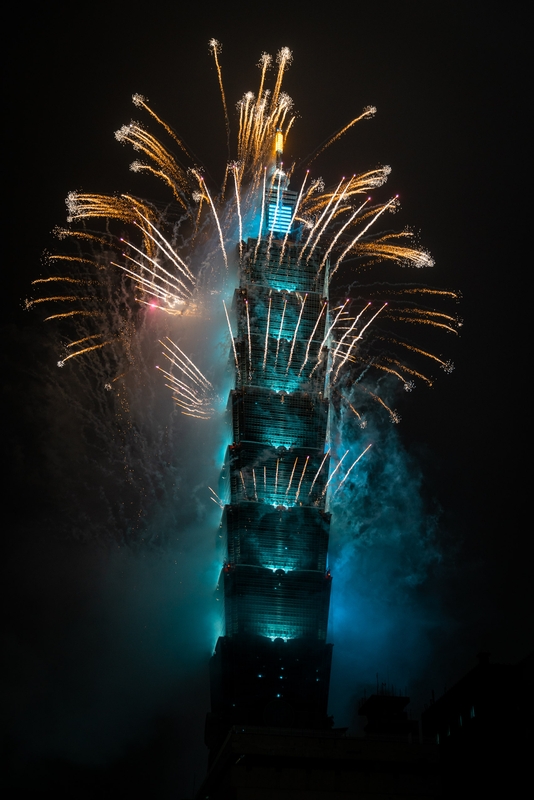 Taipei 101 Erupts In Gold And Blue