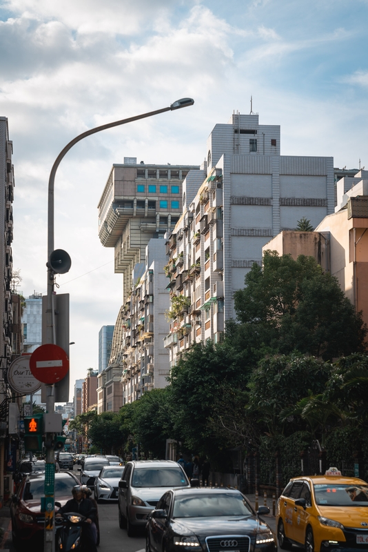 Taipei Avenue With Apartment Buildings