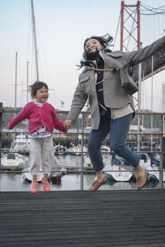 Lulu and Jessica Jump at Lisbon's Marina