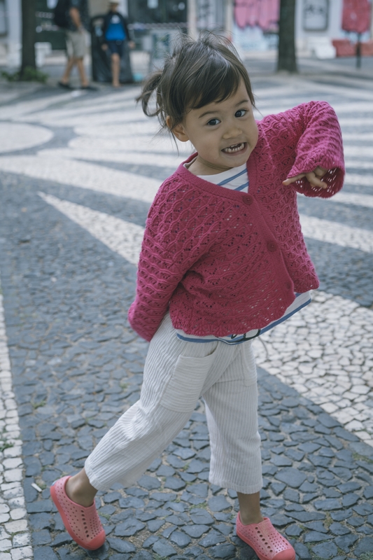 Lulu Dancing on Lisbon Tiles