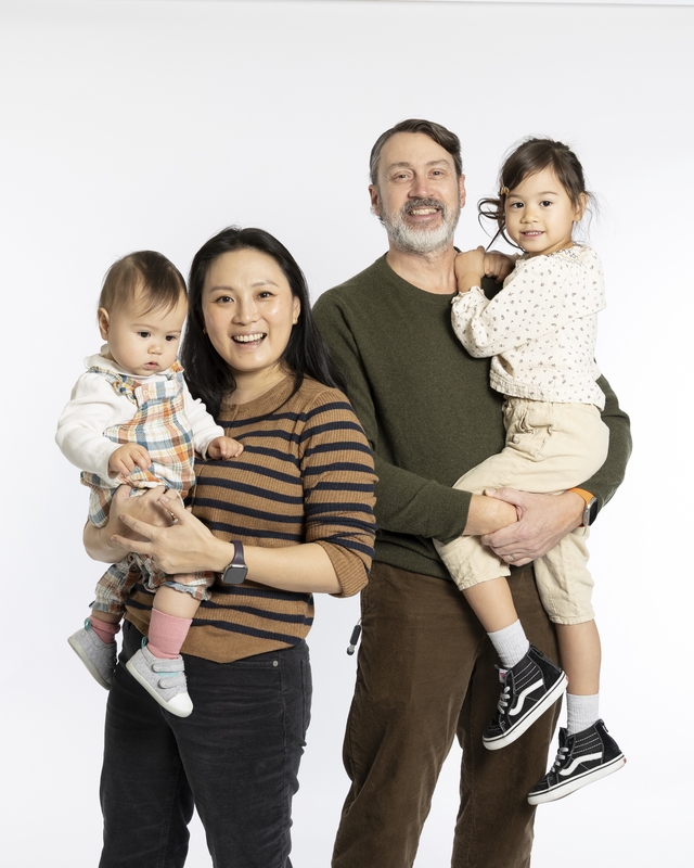 Family Photo Shoot - 2025-1130-CMEE-511